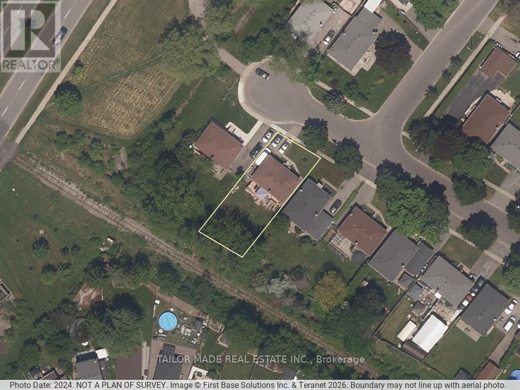 79 MOORE STREET, Brampton, Ontario