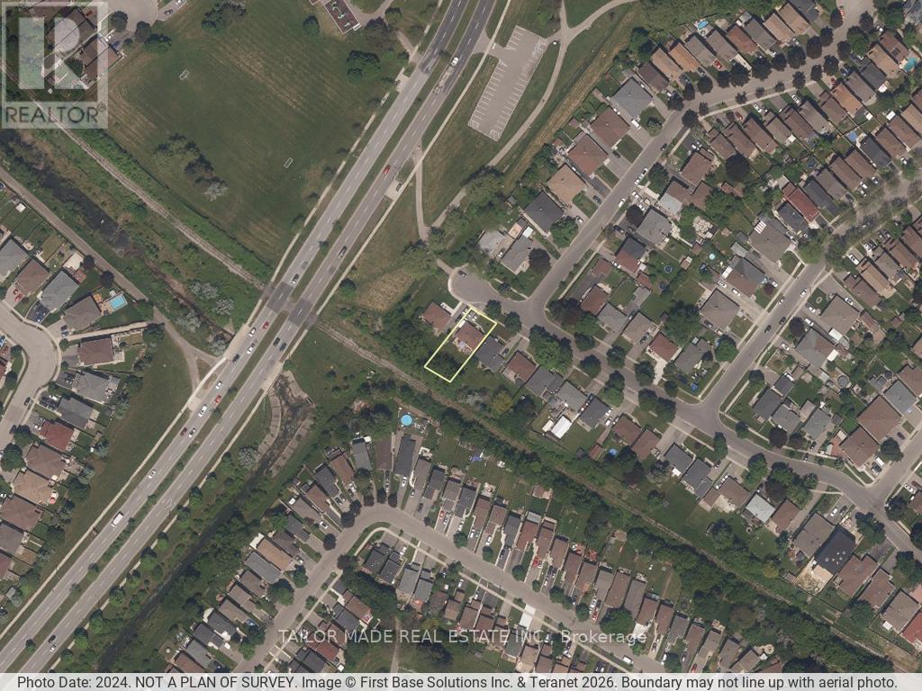 79 Moore Street, Brampton, Ontario L6X 1V2 - Photo 2 - W12907636