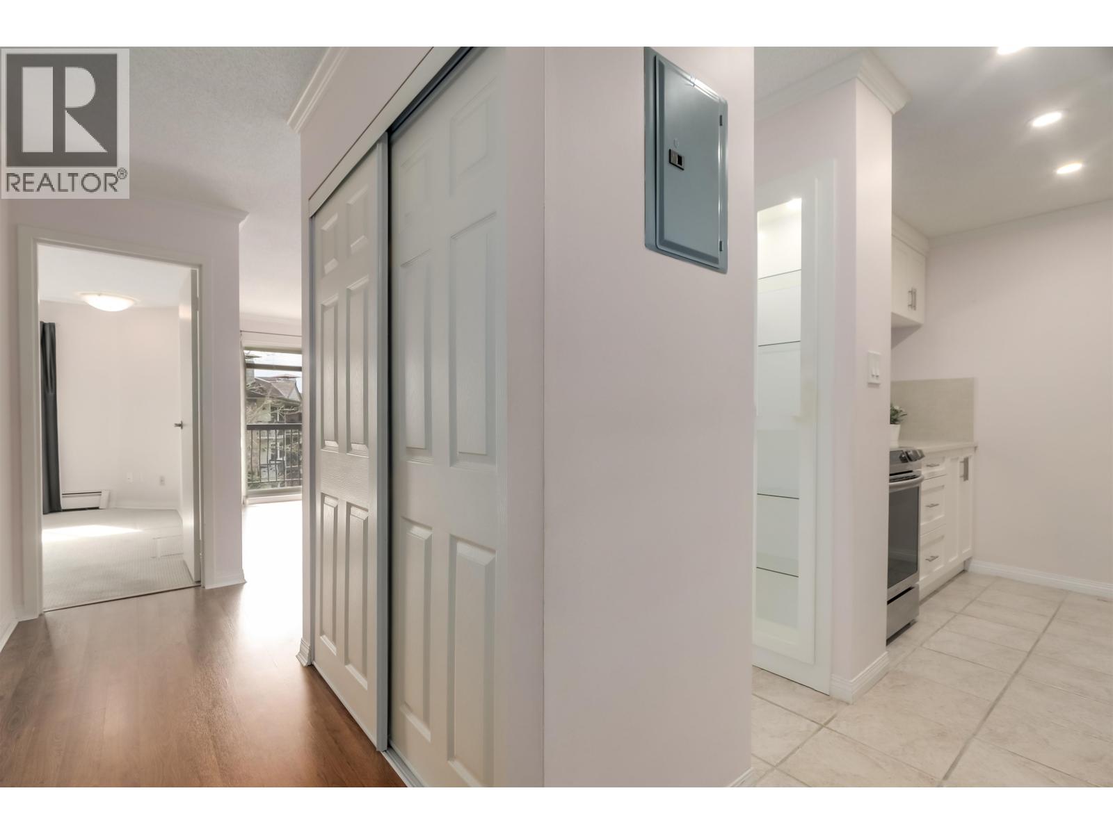 306 10220 Ryan Road, Richmond, British Columbia  V7A 4R1 - Photo 3 - R3100323