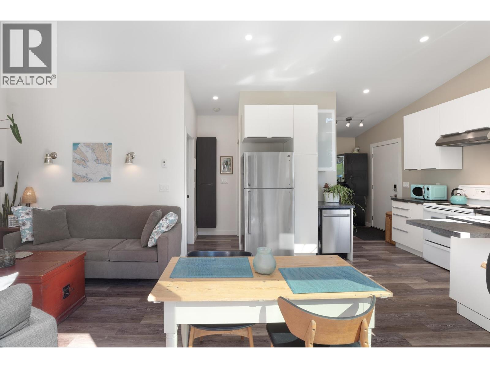 7835 Redrooffs Road, Halfmoon Bay, British Columbia V7Z 1A4 - Photo 23 - R3052783