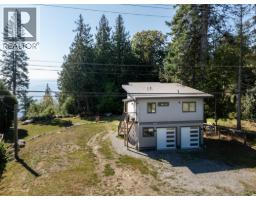 7835 REDROOFFS ROAD, Halfmoon Bay, British Columbia