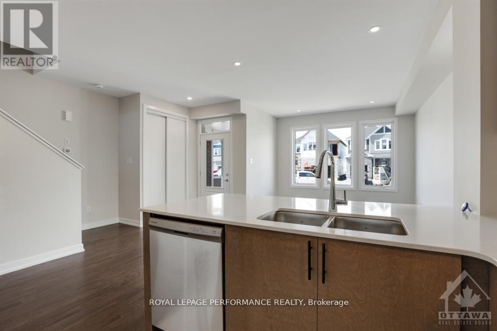 522 Oldenburg Avenue, Ottawa, Ontario  K0A 2Z0 - Photo 15 - X12907644