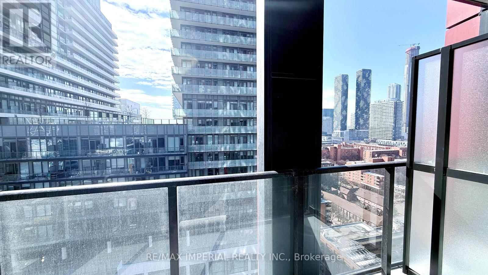 2107 - 180 Front Street, Toronto, Ontario  M5A 0K9 - Photo 23 - C12859832