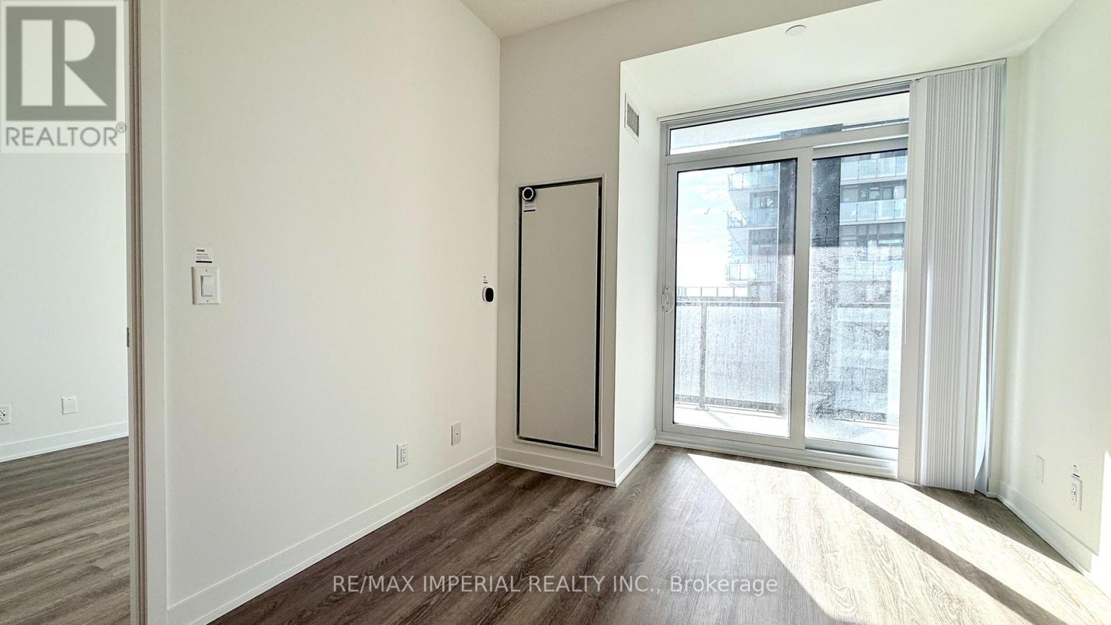 2107 - 180 Front Street, Toronto, Ontario  M5A 0K9 - Photo 16 - C12859832
