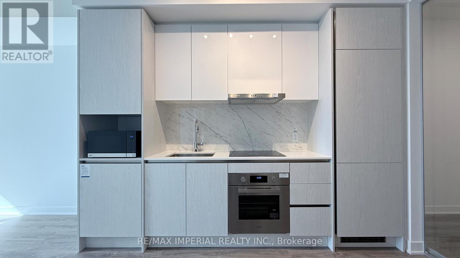 2107 - 180 Front Street, Toronto, Ontario  M5A 0K9 - Photo 12 - C12859832