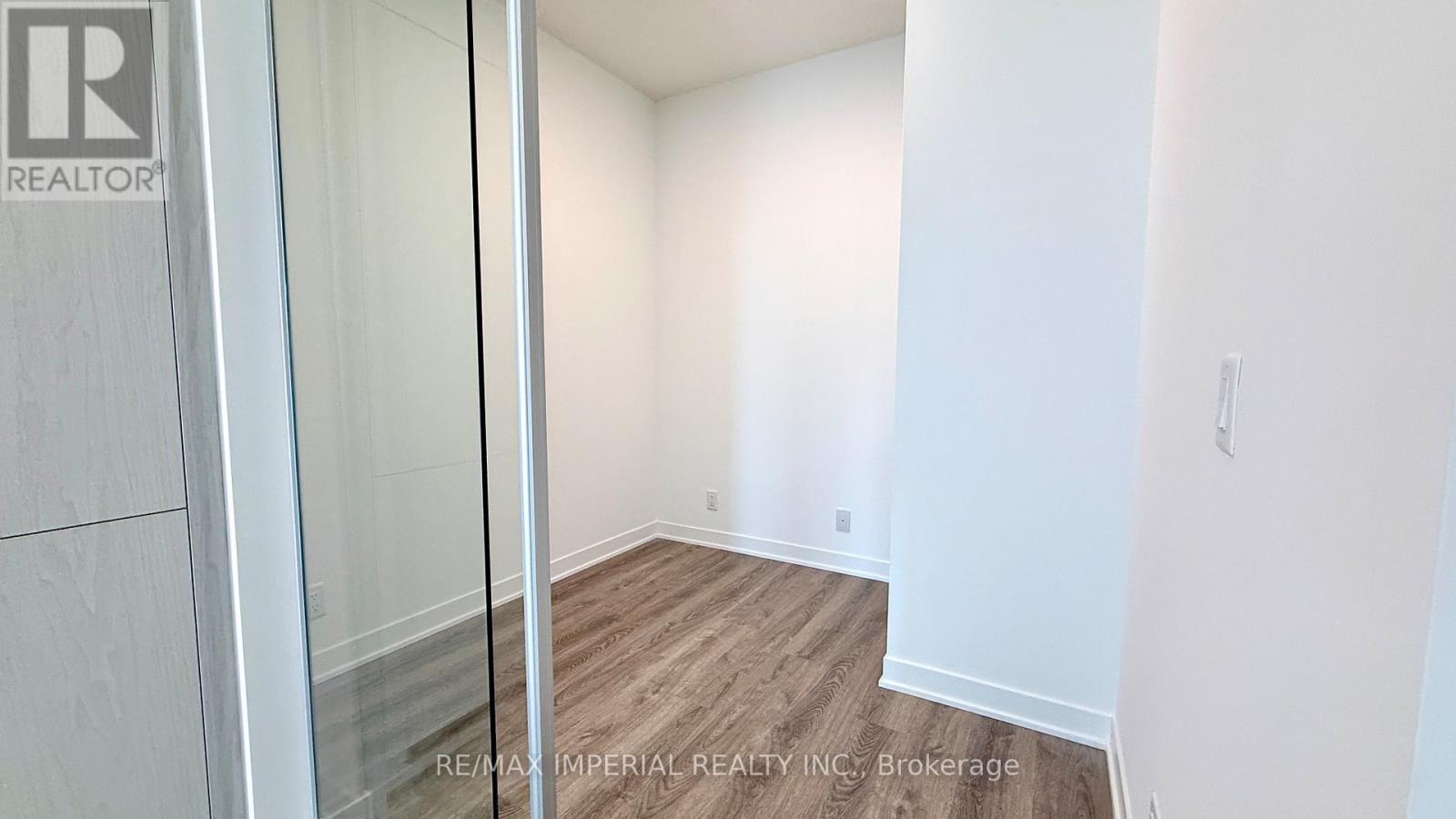 2107 - 180 Front Street, Toronto, Ontario  M5A 0K9 - Photo 10 - C12859832