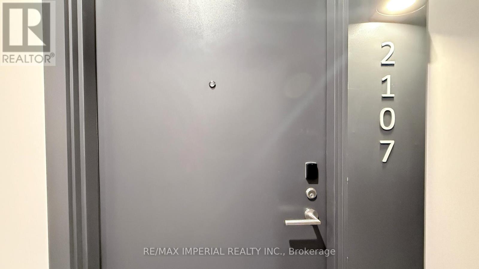 2107 - 180 Front Street, Toronto, Ontario  M5A 0K9 - Photo 5 - C12859832