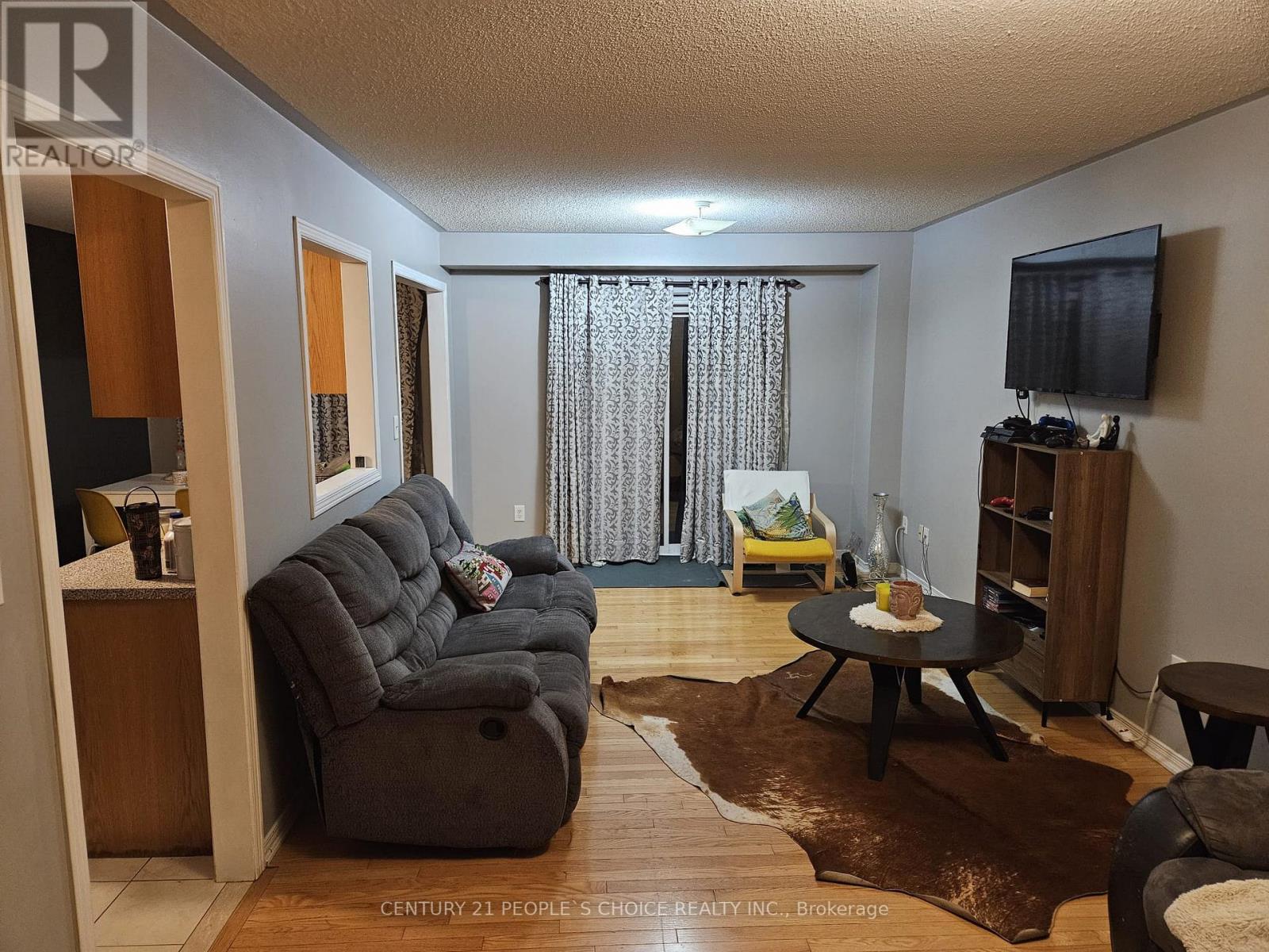 1305 Brandon Terrace, Milton, Ontario  L9T 7R3 - Photo 2 - W12907648