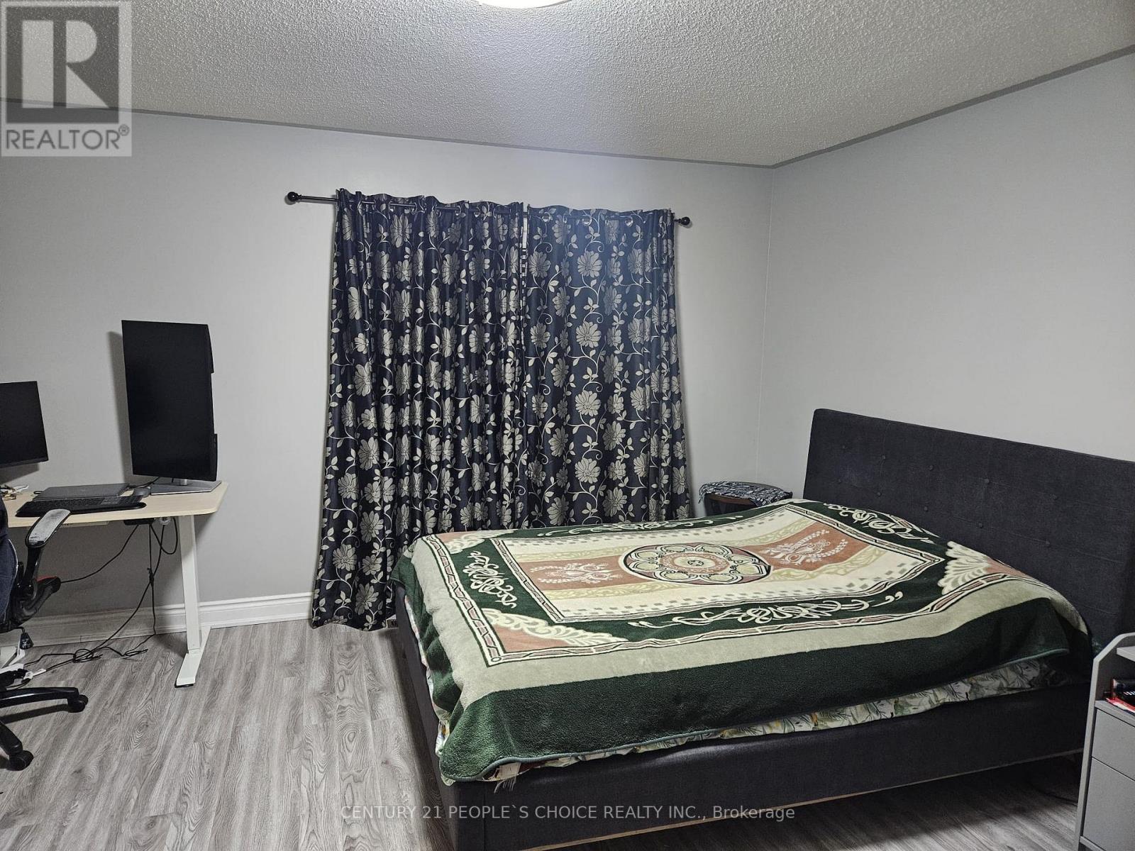 1305 Brandon Terrace, Milton, Ontario  L9T 7R3 - Photo 5 - W12907648