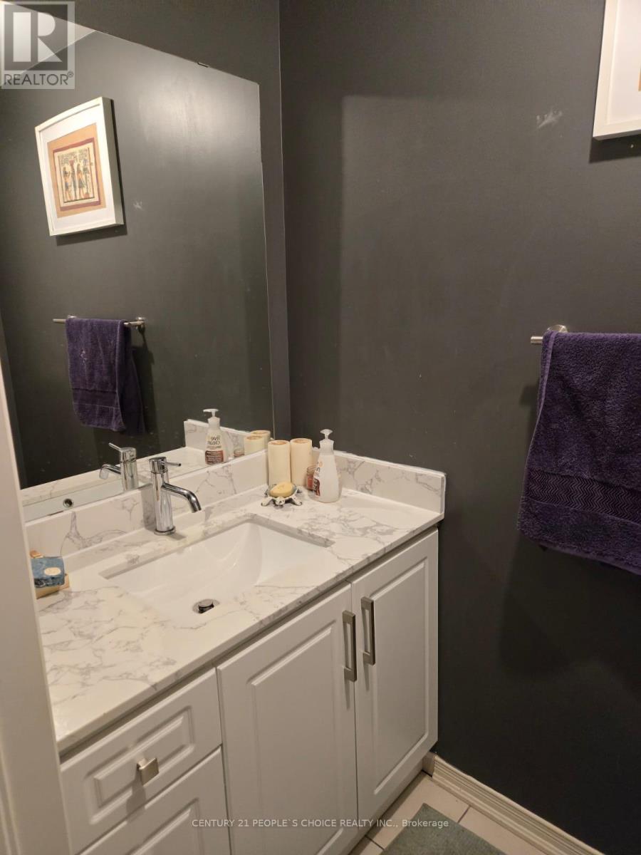 1305 Brandon Terrace, Milton, Ontario  L9T 7R3 - Photo 9 - W12907648