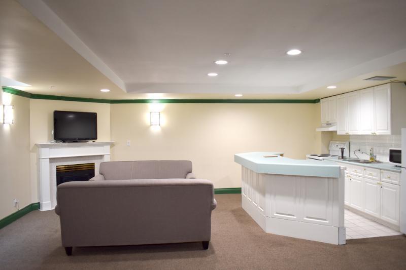 322 15268 105 Avenue, Surrey, British Columbia V3R 0W8 - Photo 37 - R3098575