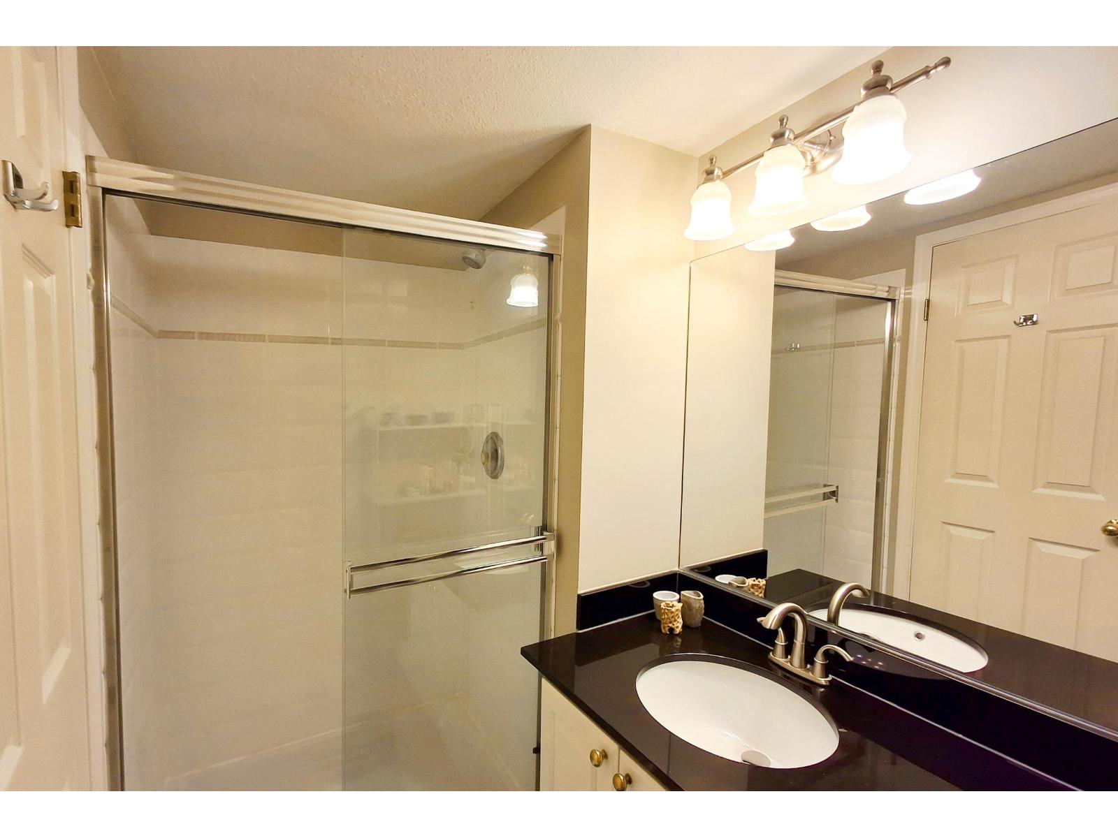 322 15268 105 Avenue, Surrey, British Columbia V3R 0W8 - Photo 17 - R3098575