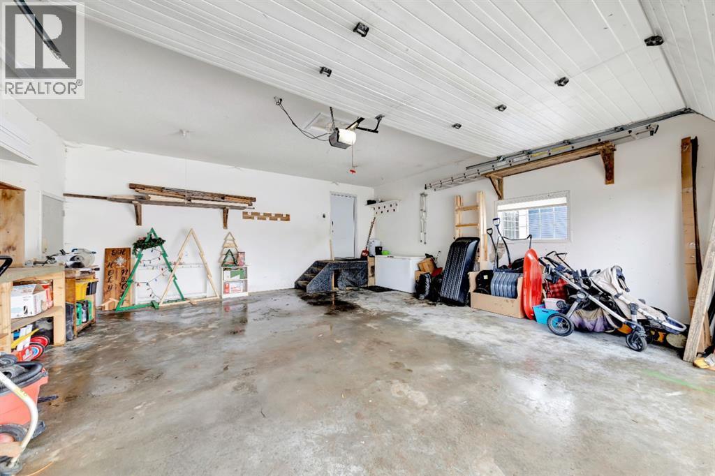 207 3rd Avenue E, Neilburg, Saskatchewan  S0M 2C0 - Photo 44 - A2294907