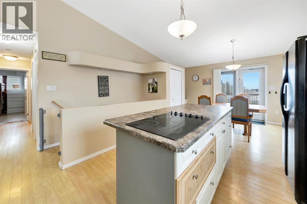 207 3rd Avenue E, Neilburg, Saskatchewan  S0M 2C0 - Photo 6 - A2294907