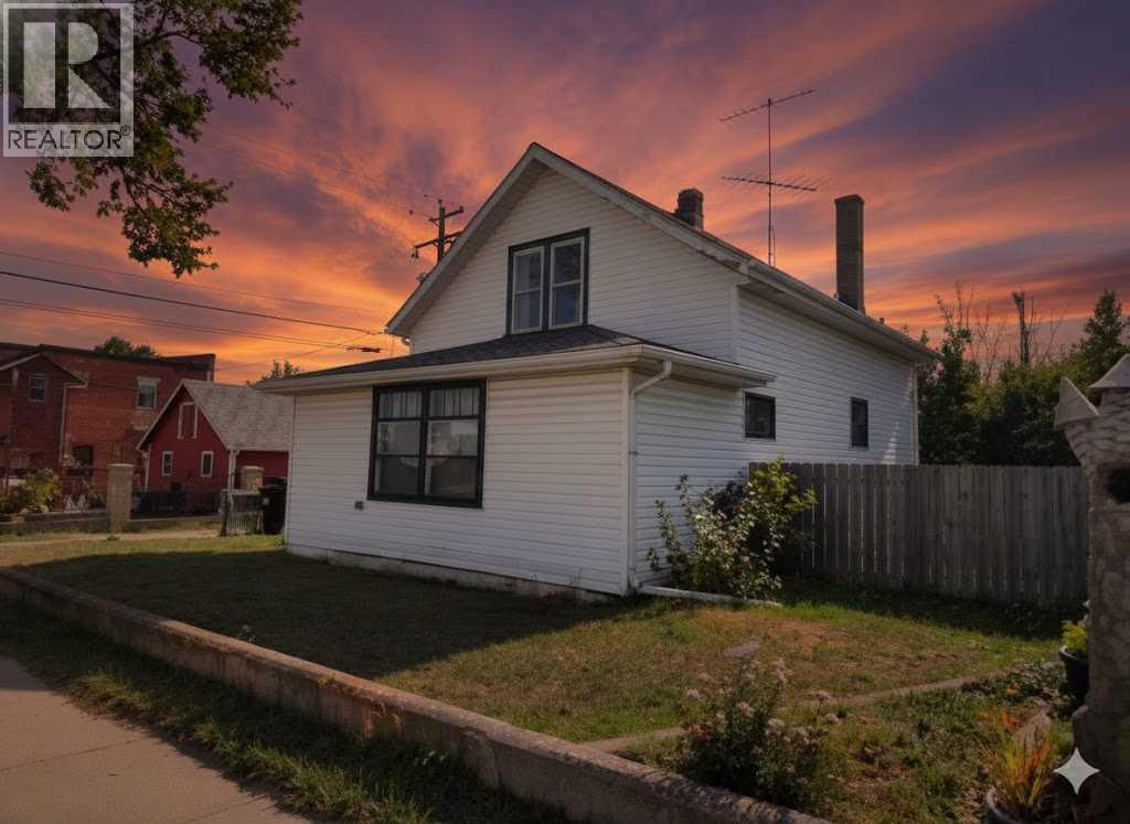 2111 19 Street, Nanton, Alberta