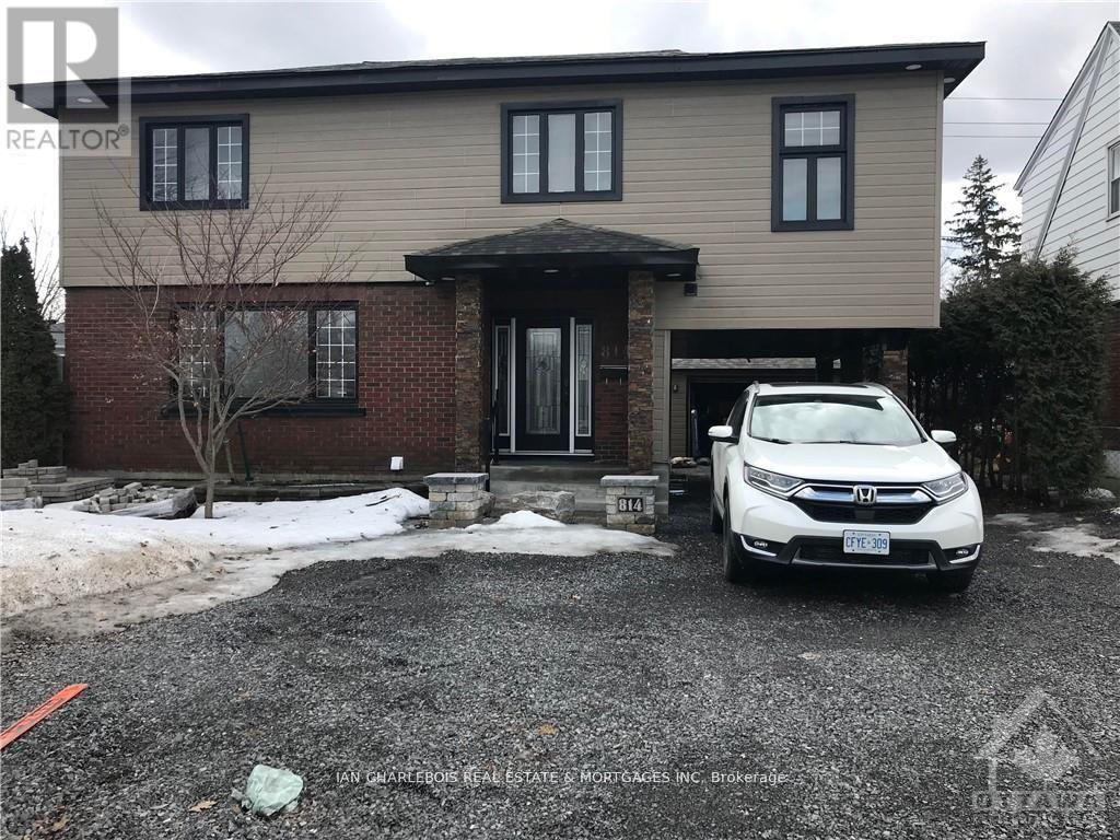 B - 814 SMYTH ROAD, Ottawa, Ontario