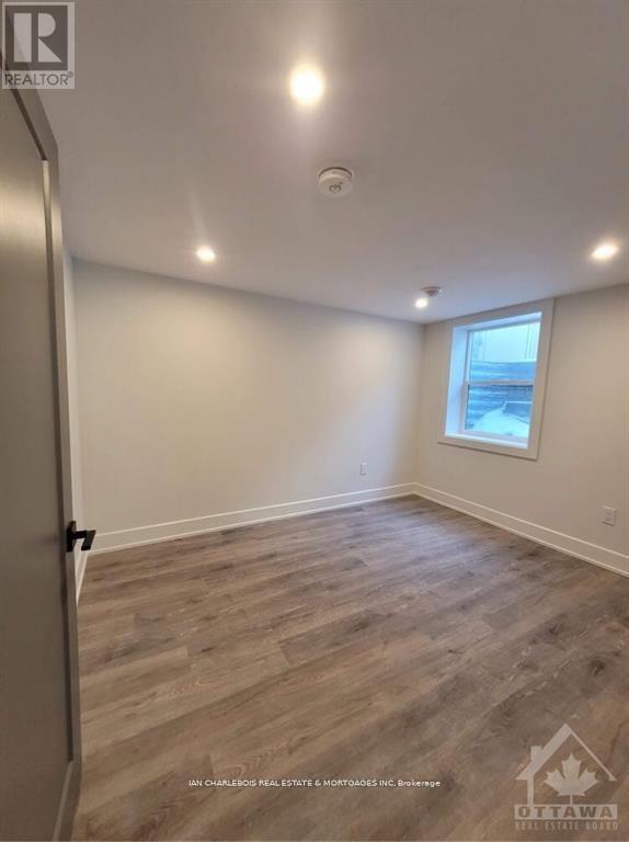 B - 814 Smyth Road, Ottawa, Ontario  K1G 1P3 - Photo 11 - X12907656