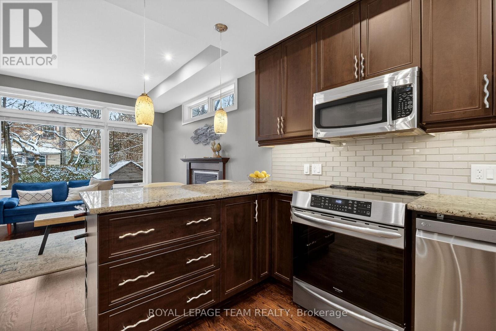 A - 142 A Queen Mary Street, Ottawa, Ontario  K1K 1X5 - Photo 19 - X12907670