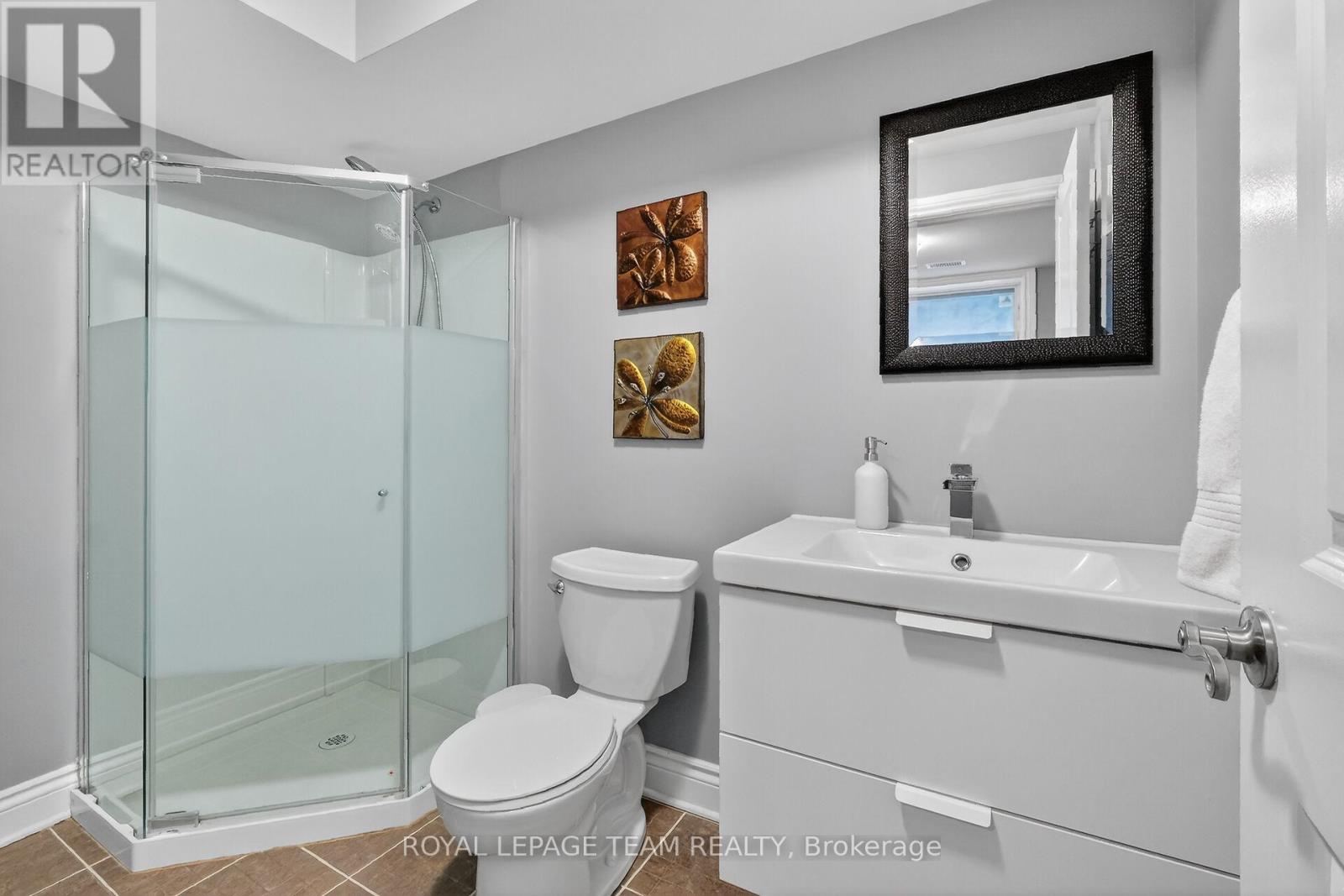 A - 142 A Queen Mary Street, Ottawa, Ontario  K1K 1X5 - Photo 36 - X12907670