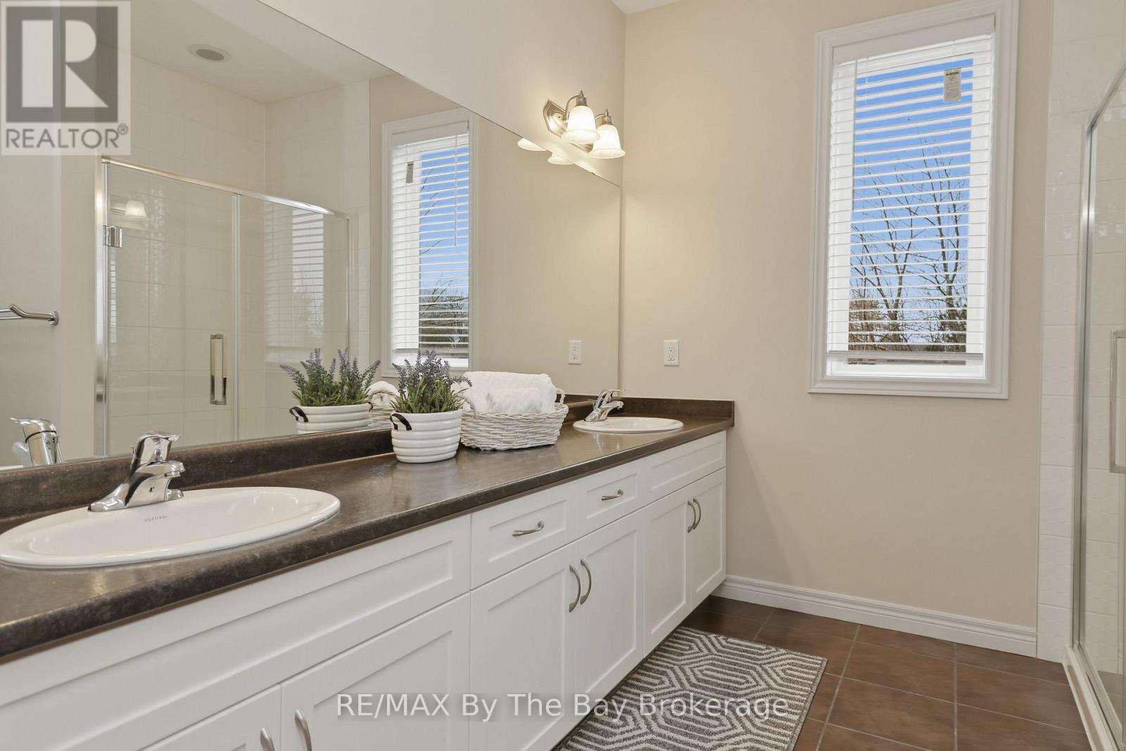 126 Delphi Lane, Blue Mountains, Ontario  N0H 1J0 - Photo 13 - X12907654