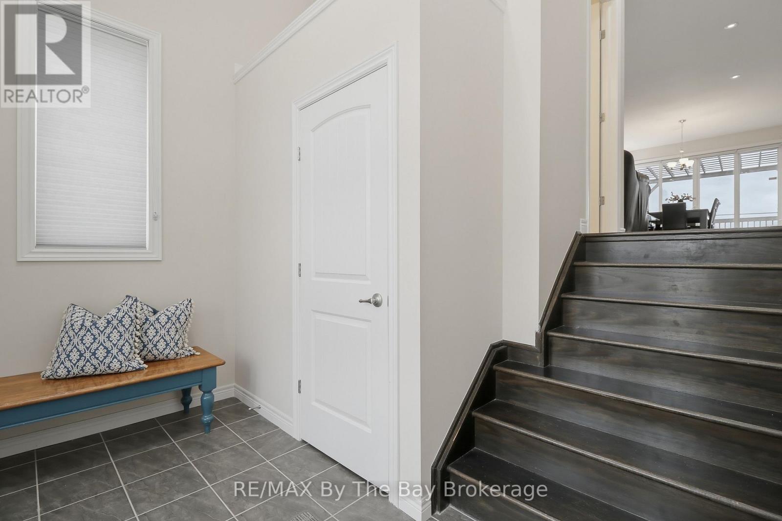 126 Delphi Lane, Blue Mountains, Ontario  N0H 1J0 - Photo 27 - X12907654