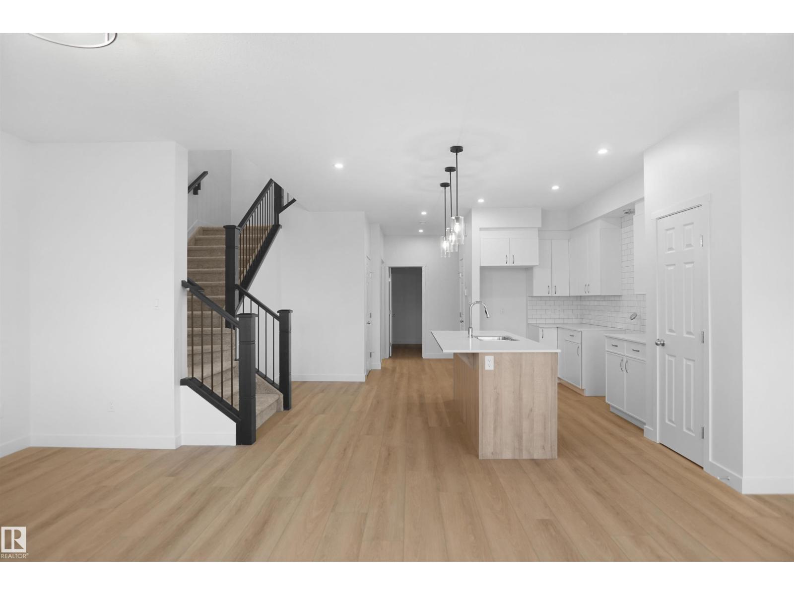 19446 22a Av Nw, Edmonton, Alberta  T6M 1P9 - Photo 3 - E4478641