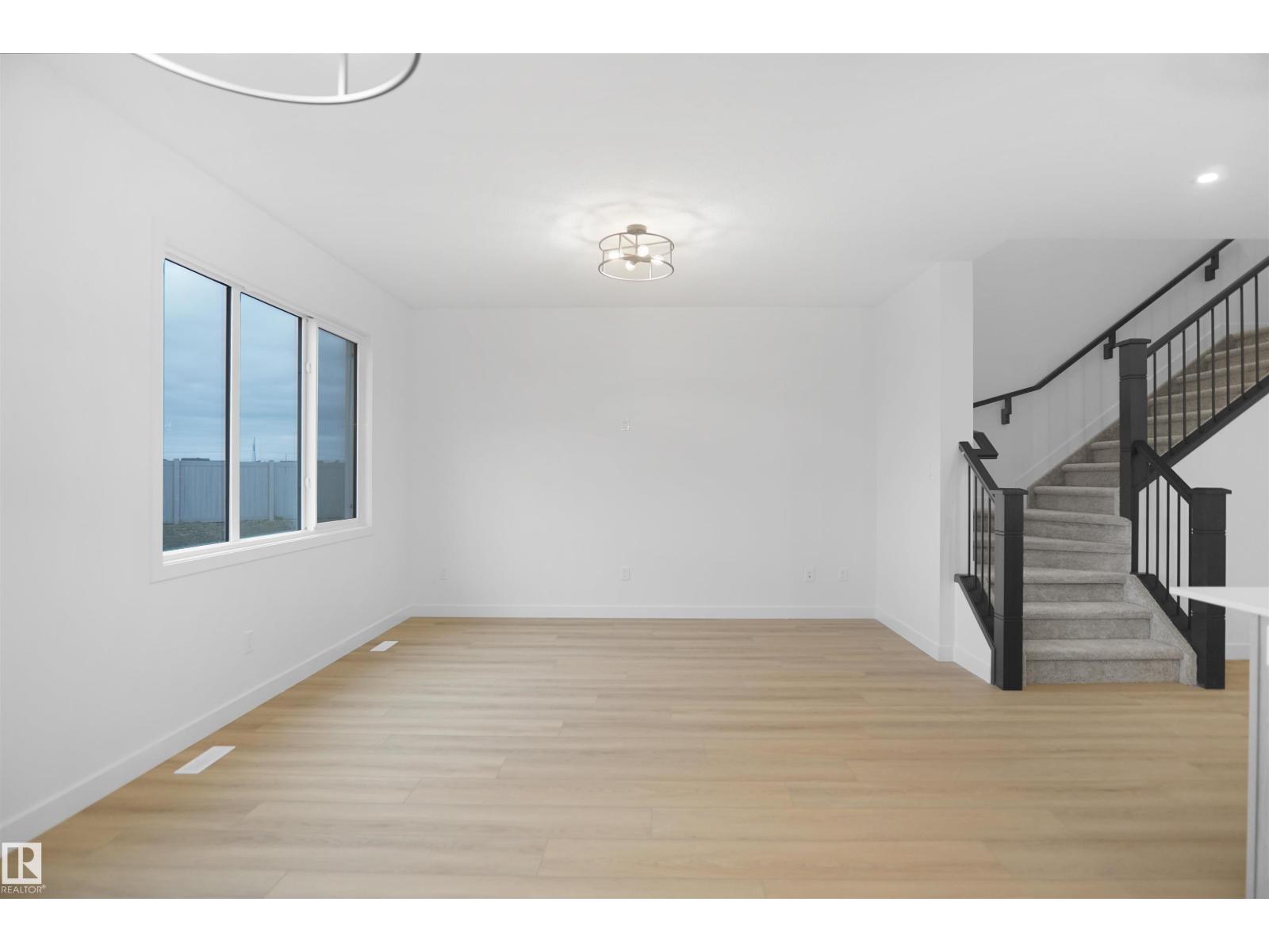 19446 22a Av Nw, Edmonton, Alberta  T6M 1P9 - Photo 4 - E4478641