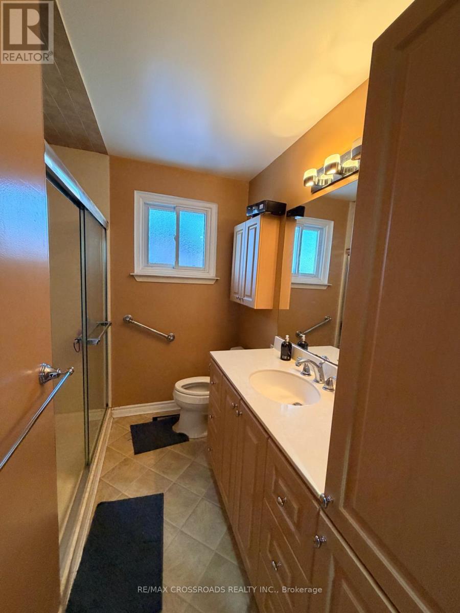 804 Fairview Avenue, Pickering, Ontario  L1W 1M8 - Photo 7 - E12907658