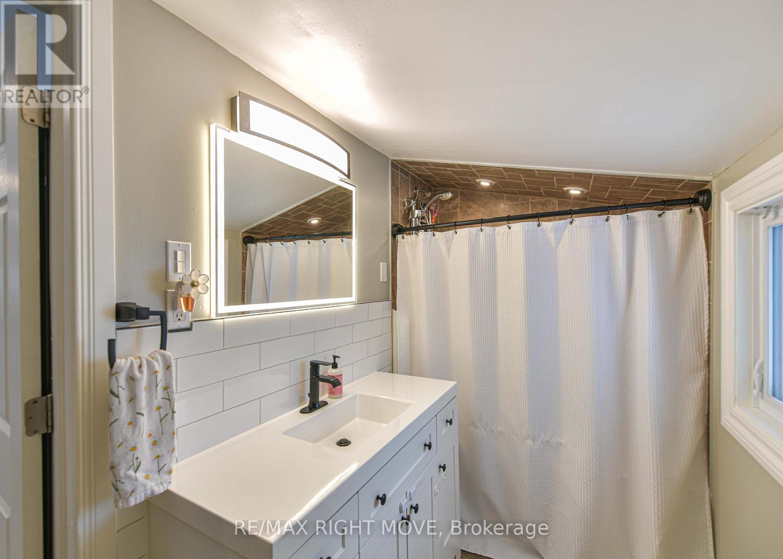 46 Osborne Street, Tay, Ontario  L0K 2A0 - Photo 25 - S12907660