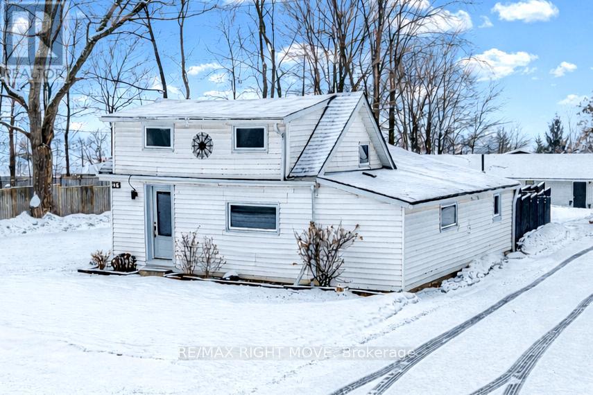 46 Osborne Street, Tay, Ontario  L0K 2A0 - Photo 4 - S12907660