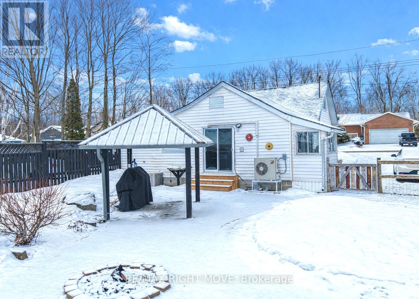 46 Osborne Street, Tay, Ontario  L0K 2A0 - Photo 7 - S12907660