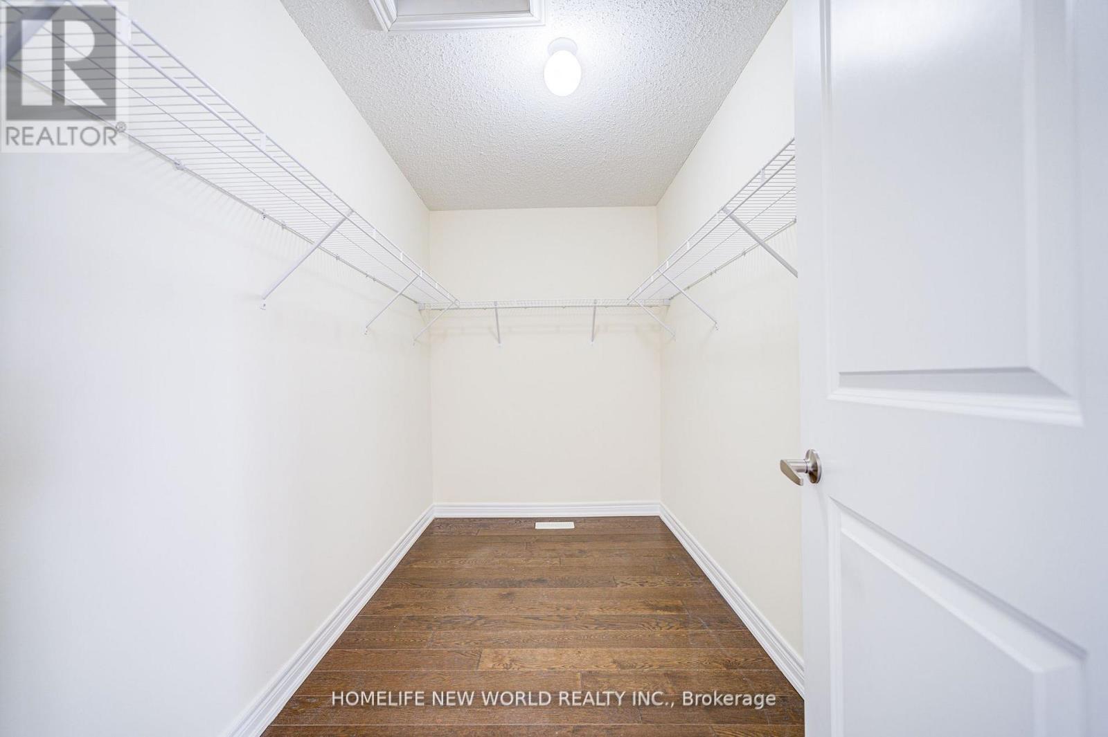 88 Roth Street, Aurora, Ontario  L4G 0W7 - Photo 40 - N12877202