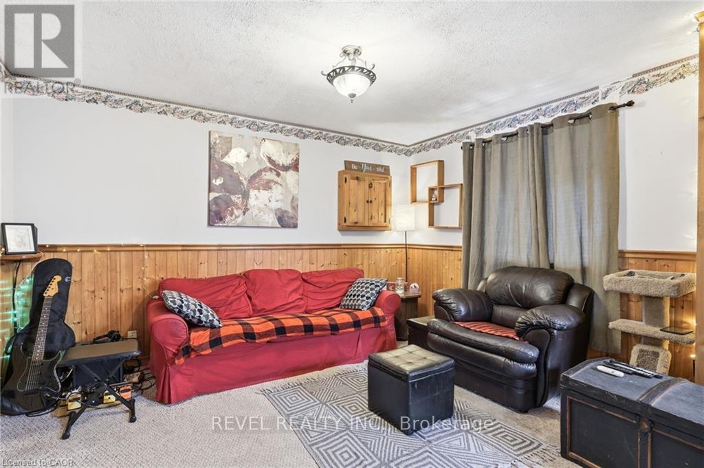 520 Alder Street E, Haldimand, Ontario  N1A 1E6 - Photo 7 - X12561854