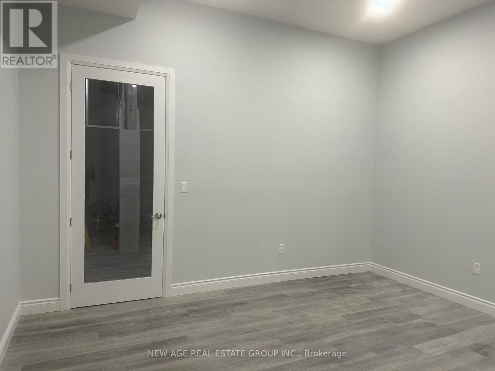 5-208 - 15 Brownridge Road, Halton Hills, Ontario  L7G 0C6 - Photo 4 - W12907672