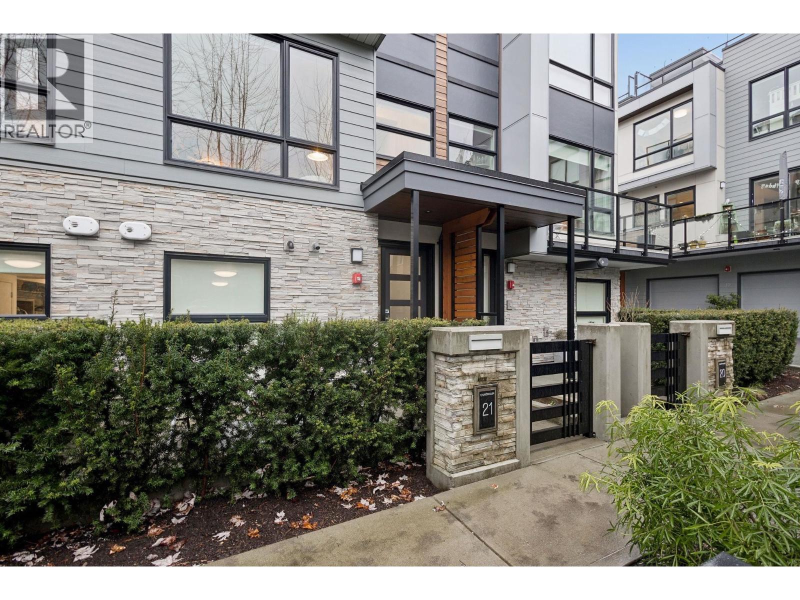 21 856 Orwell Street, North Vancouver, British Columbia  V7J 0C2 - Photo 3 - R3085508