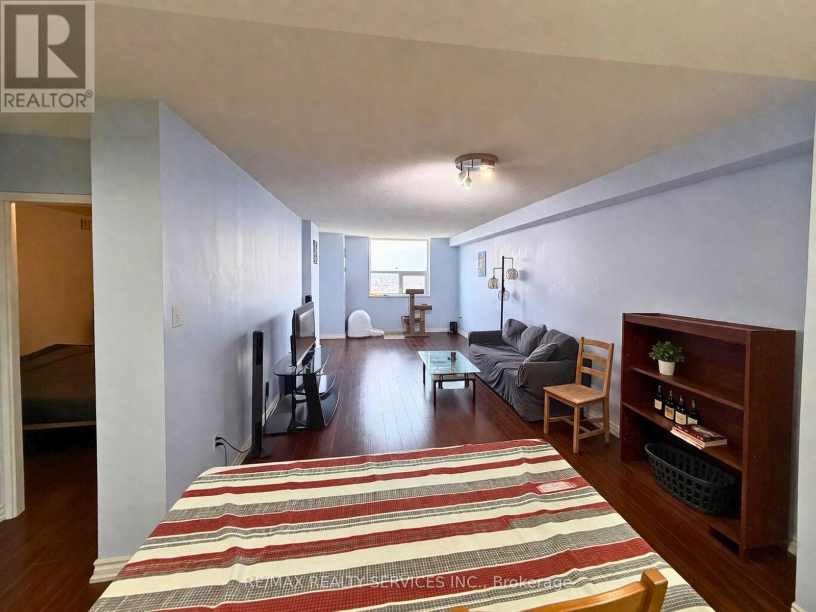 1401 - 4 Lisa Street, Brampton, Ontario  L6T 4B6 - Photo 5 - W12869540