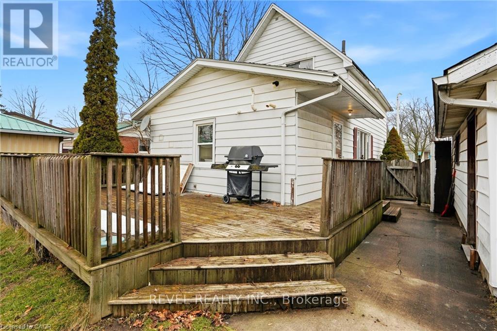 520 Alder Street E, Haldimand, Ontario  N1A 1E6 - Photo 37 - X12561854