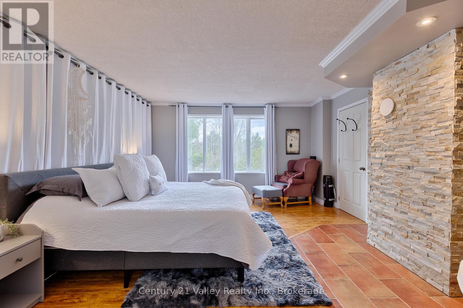 754 Crooked Rapids Road N, North Algona Wilberforce, Ontario  K0J 1T0 - Photo 14 - X12016527