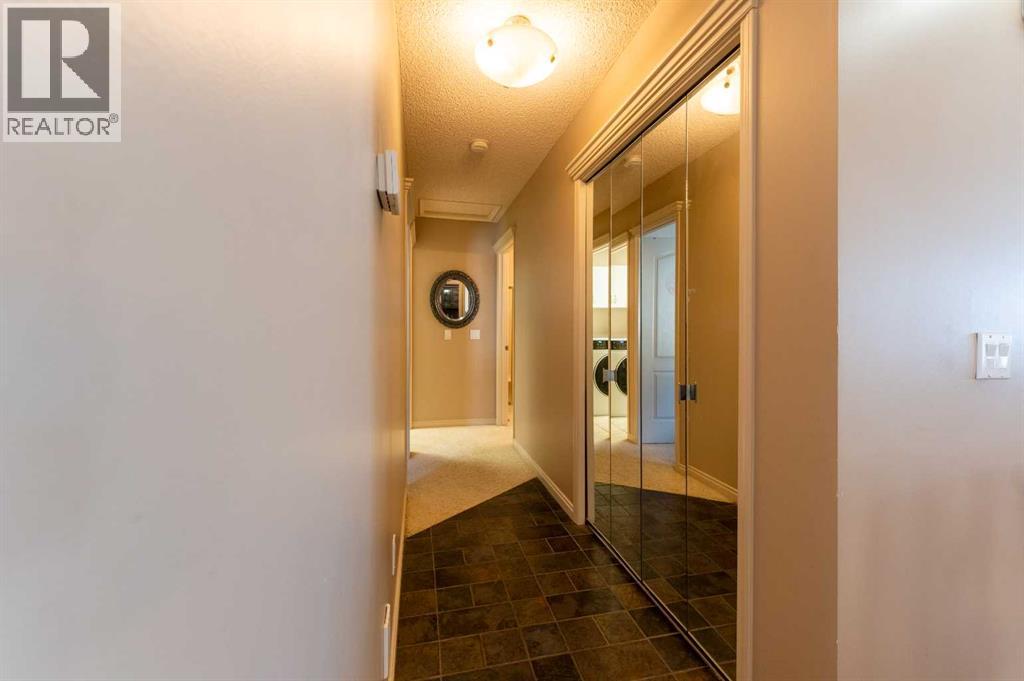 159 Sierra Morena Terrace SW, Calgary, Alberta  T3H 3A2 - Photo 18 - A2288473