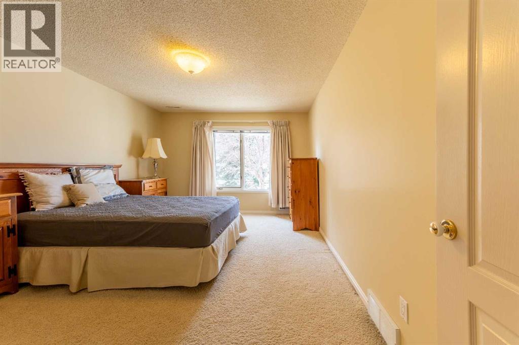 159 Sierra Morena Terrace SW, Calgary, Alberta  T3H 3A2 - Photo 31 - A2288473