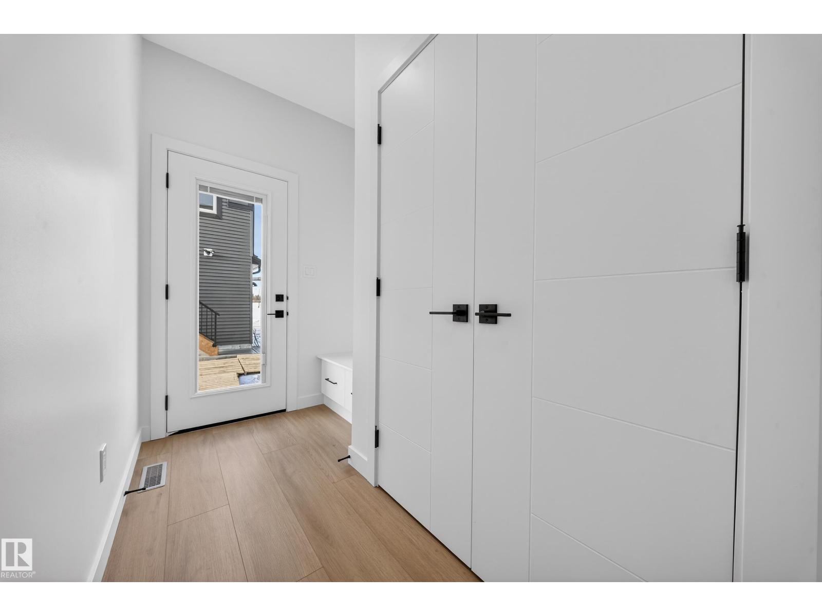 3734 Erlanger Dr Nw, Edmonton, Alberta  T6M 3G5 - Photo 16 - E4478643