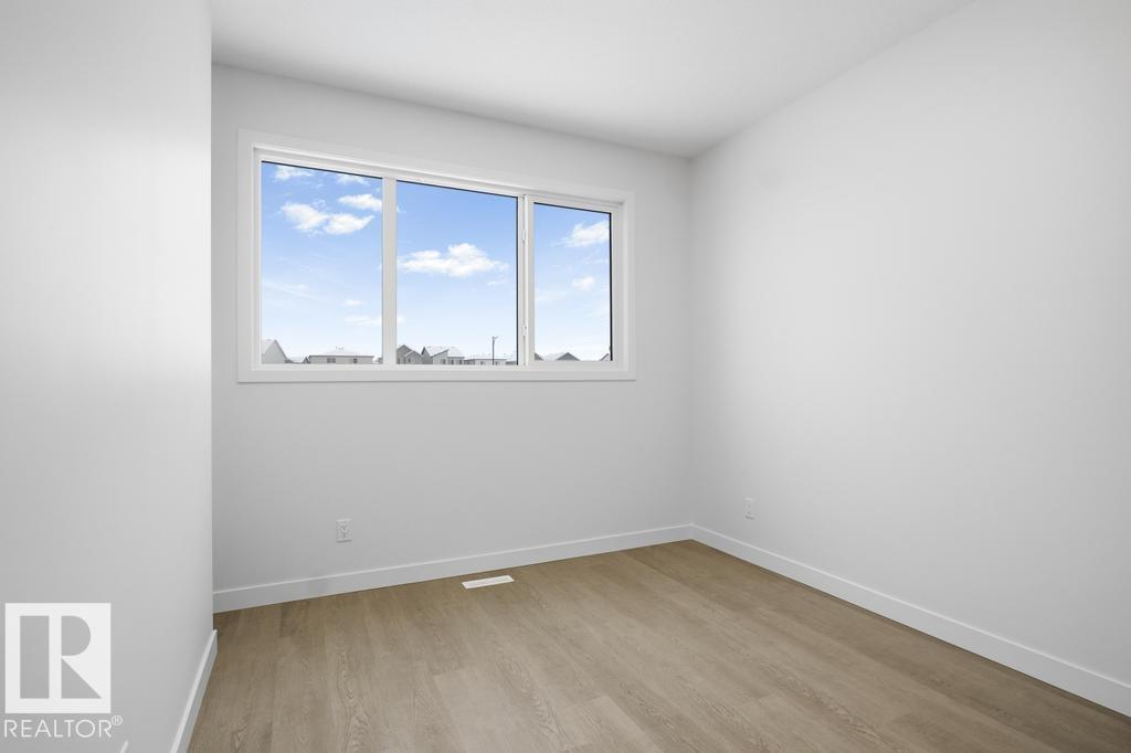 3763 Erlanger Dr Nw, Edmonton, Alberta  T6M 1R9 - Photo 6 - E4478644