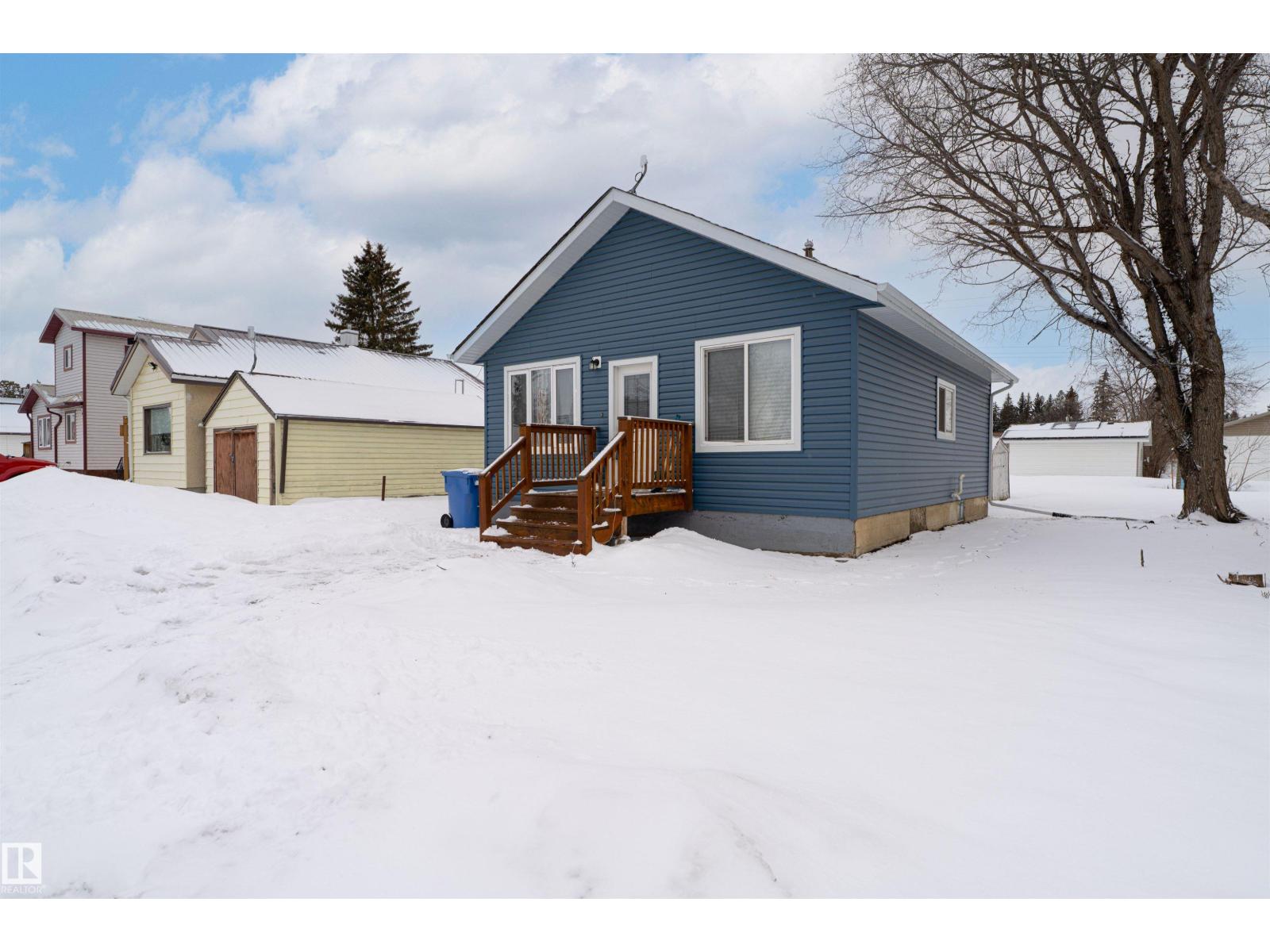 5222 50 St, Willingdon, Alberta  T0B 4R0 - Photo 2 - E4478645
