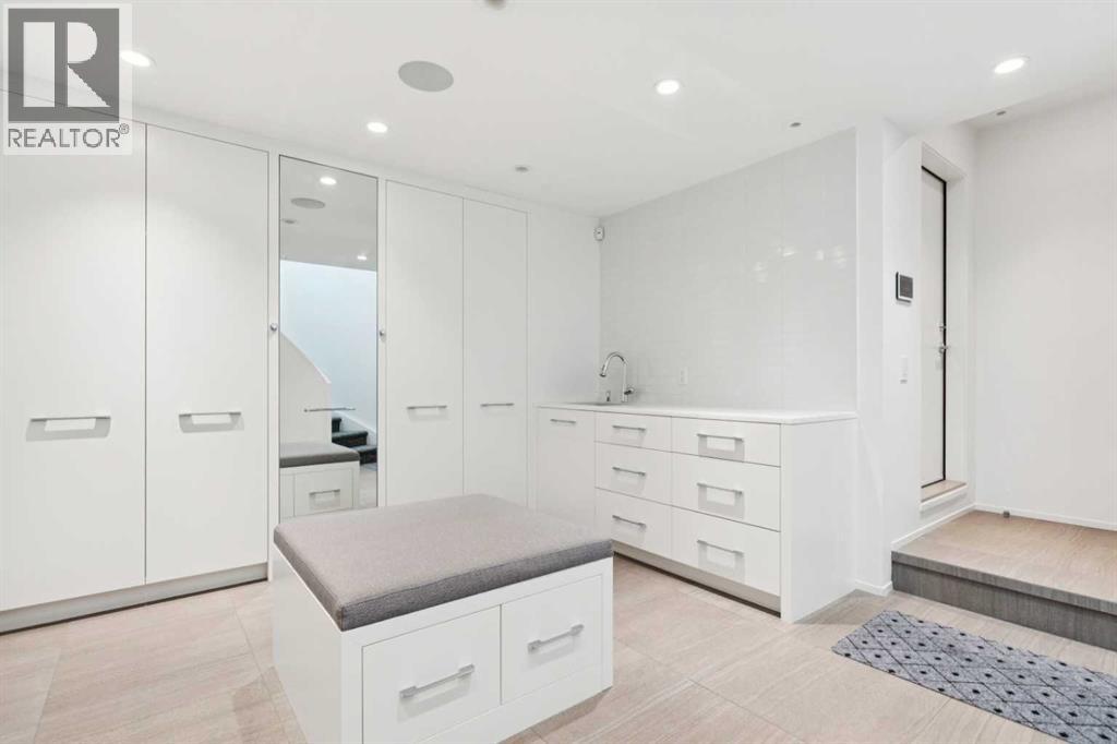 530 Crescent Road Nw, Calgary, Alberta  T2M 4A5 - Photo 40 - A2281135