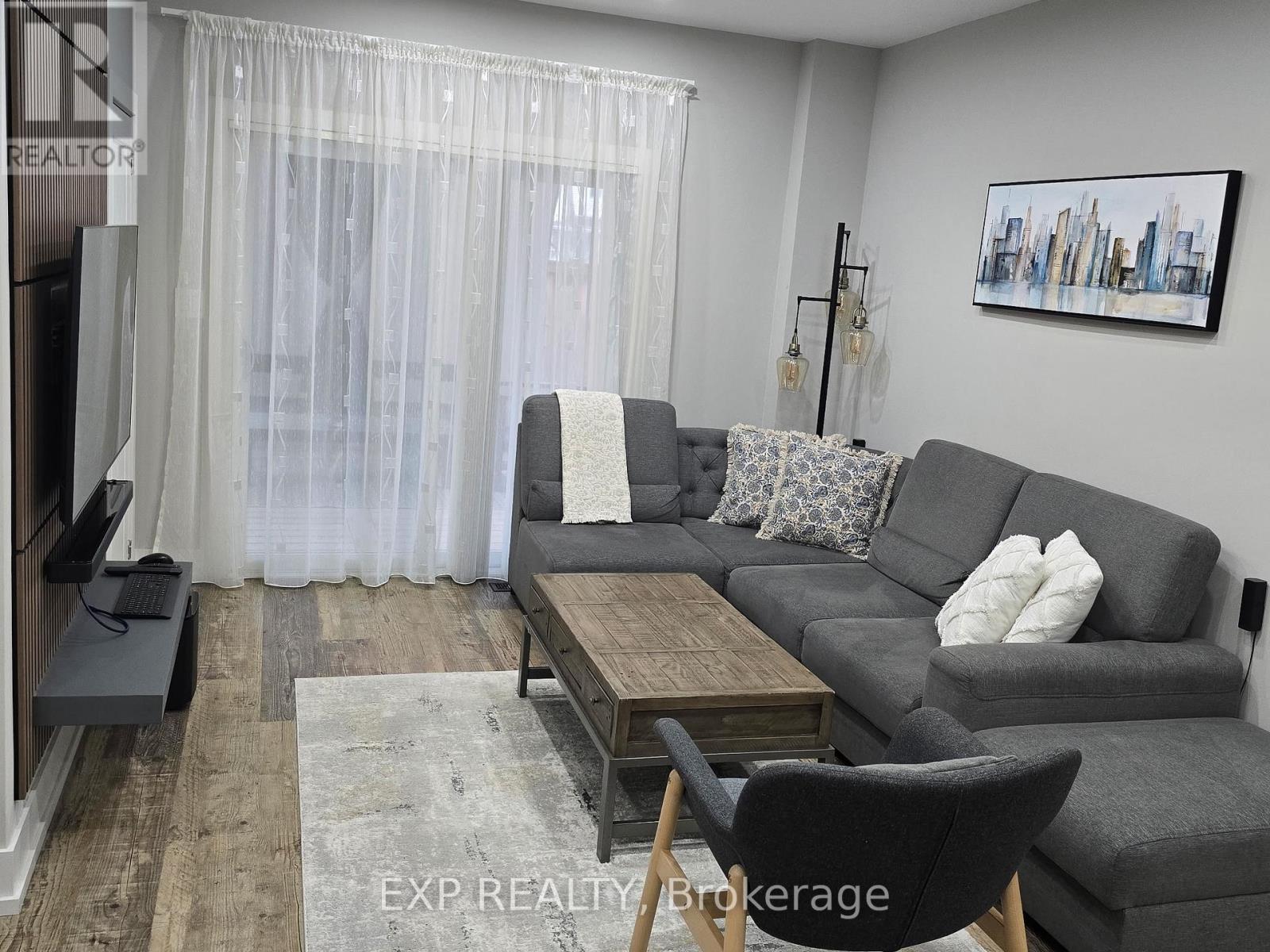 4355 Simcoe Street, Niagara Falls, Ontario  L2E 1T5 - Photo 3 - X12907688