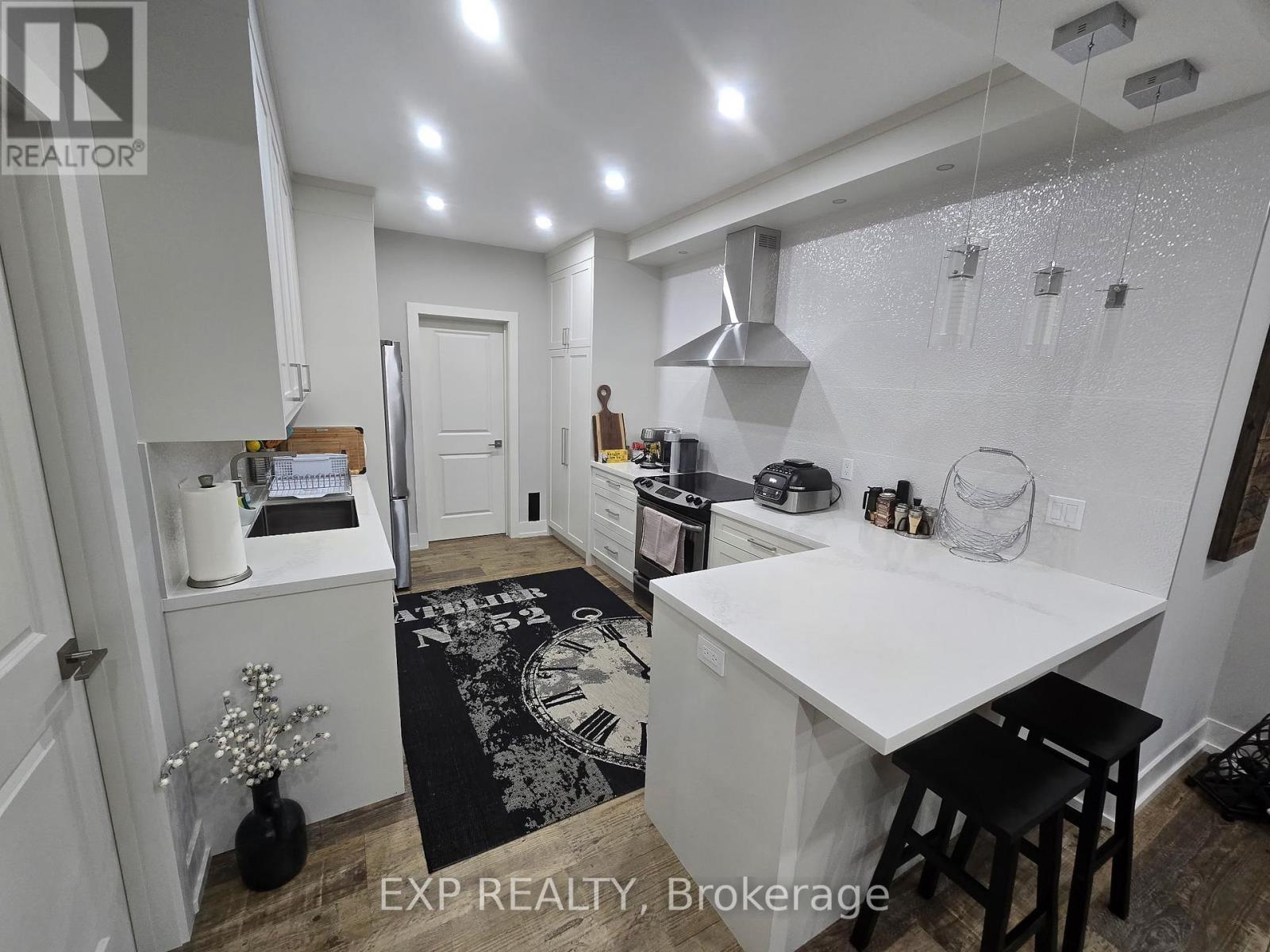 4355 Simcoe Street, Niagara Falls, Ontario  L2E 1T5 - Photo 6 - X12907688