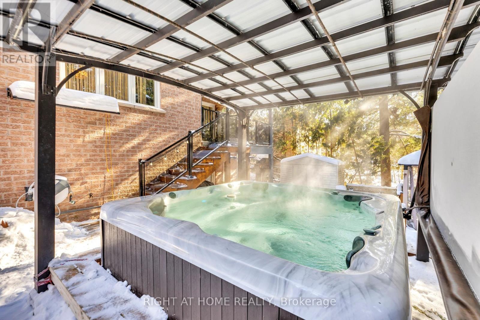 600 Henderson Drive, Aurora, Ontario  L4G 5R1 - Photo 40 - N12785738