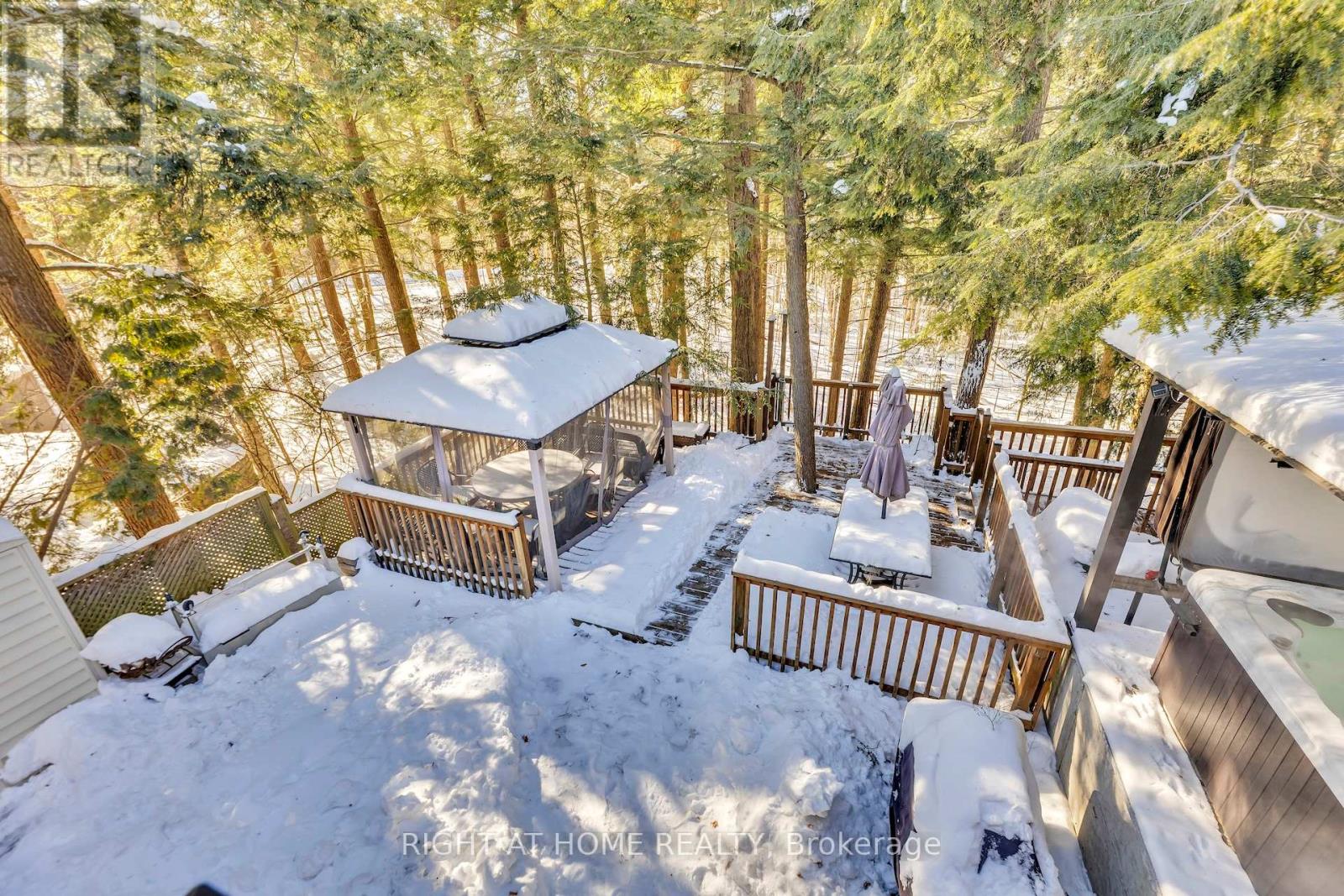 600 Henderson Drive, Aurora, Ontario  L4G 5R1 - Photo 42 - N12785738