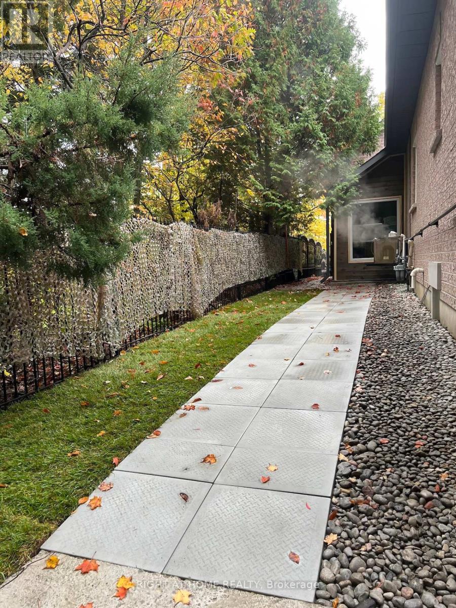 600 Henderson Drive, Aurora, Ontario  L4G 5R1 - Photo 43 - N12785738