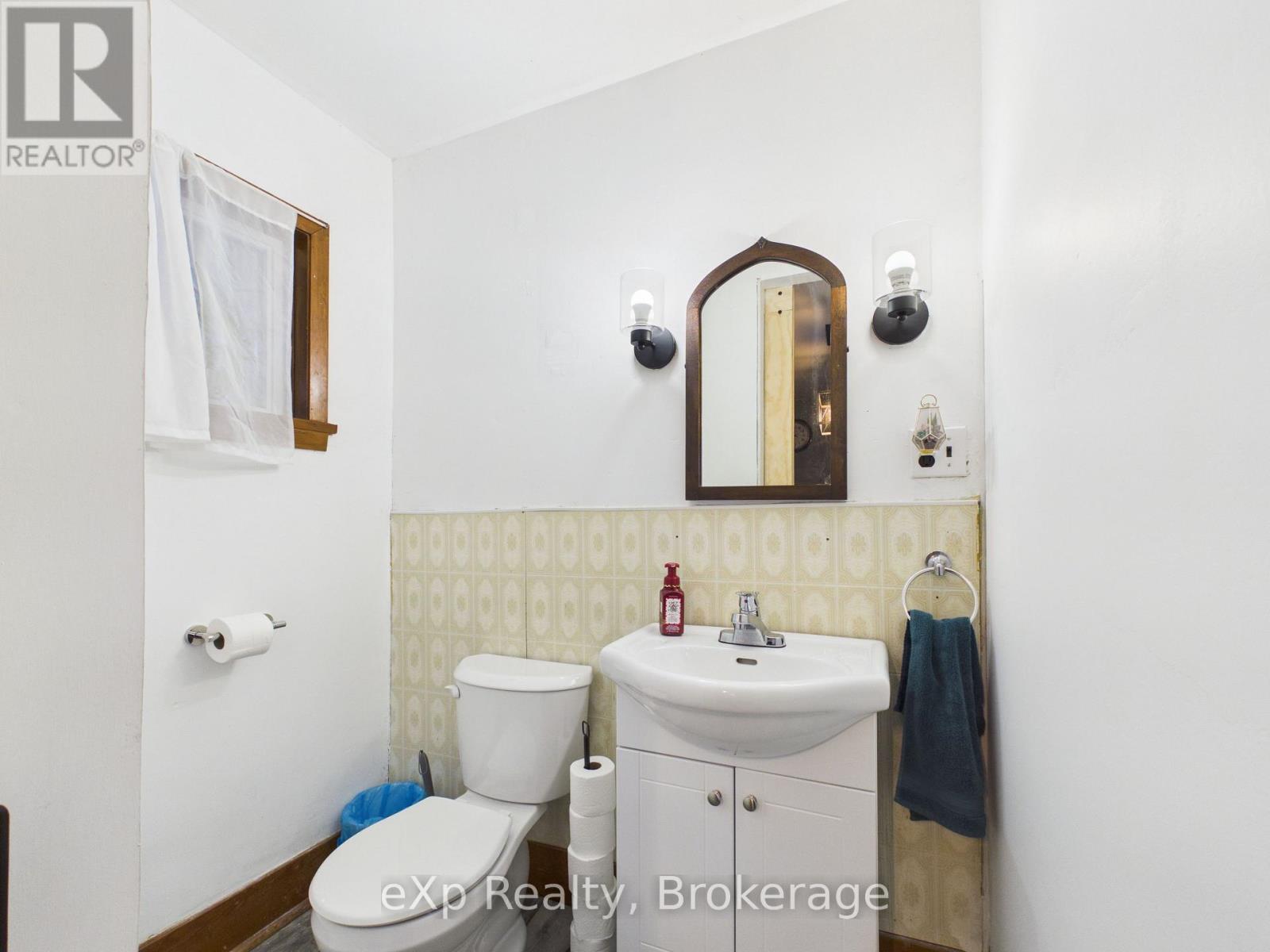 154 6th Avenue Sw, Arran-Elderslie, Ontario  N0G 1L0 - Photo 9 - X12907684